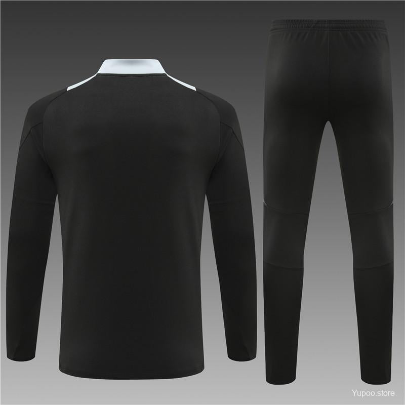24/25 Manchester United Black Tracksuit